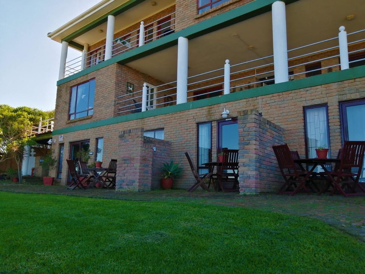 Amzee Bokmakierie Guest House Dana Bay Exterior foto