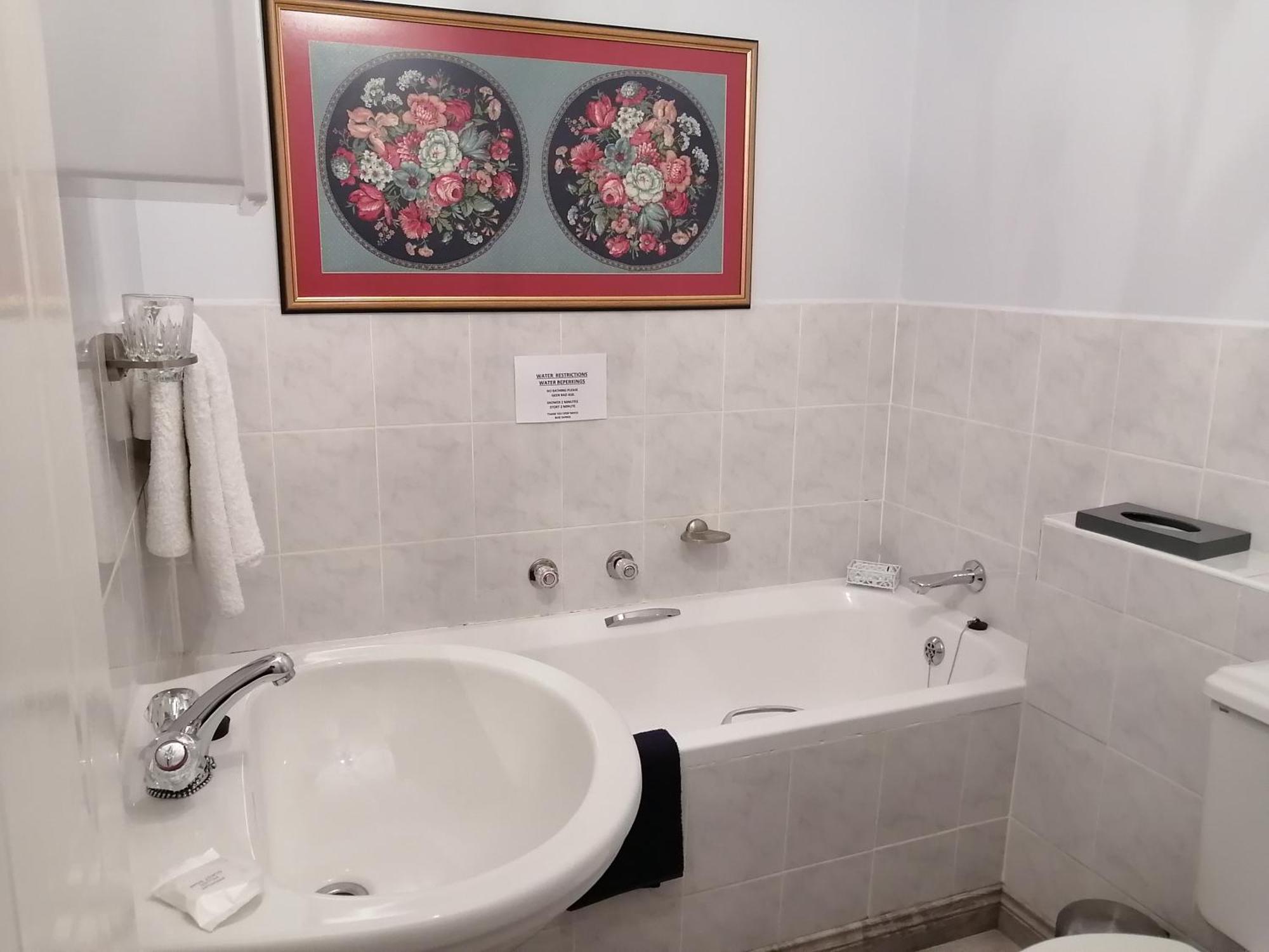 Amzee Bokmakierie Guest House Dana Bay Zimmer foto