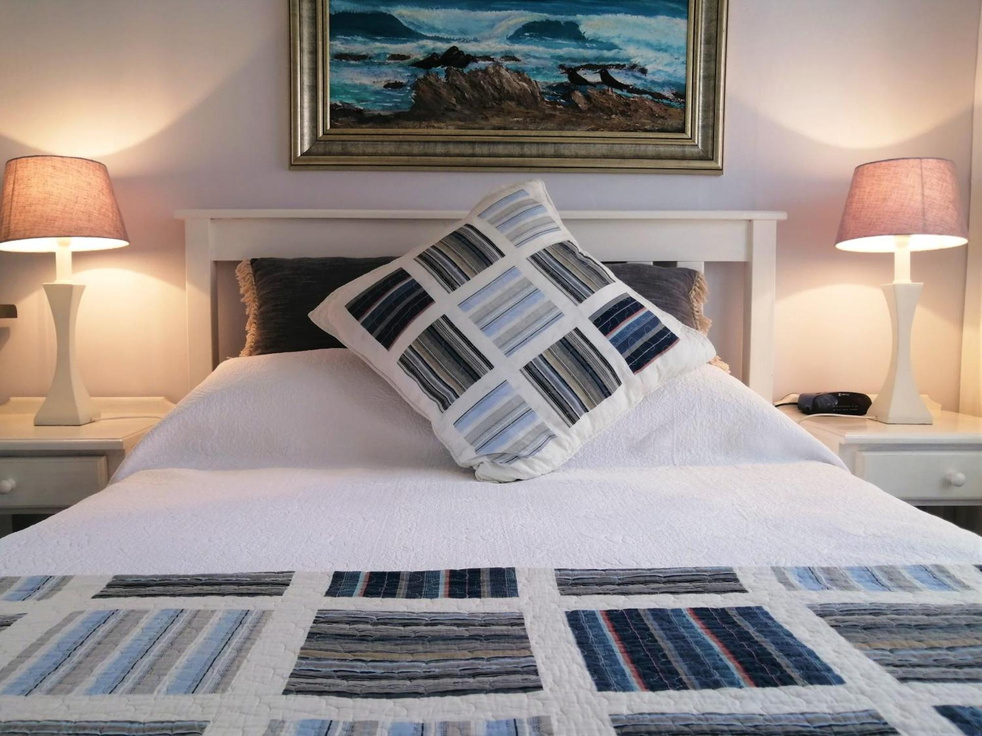 Amzee Bokmakierie Guest House Dana Bay Zimmer foto